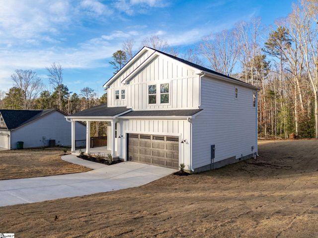 350 W River Grove Circle, Roebuck, SC 29376