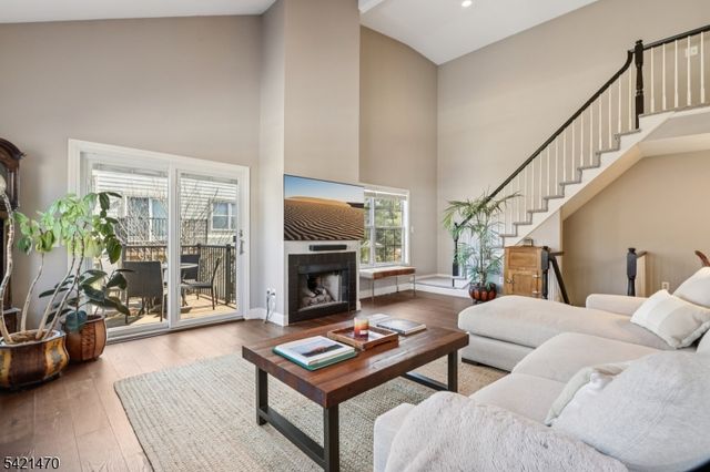 23 Davenport Pl, Morris Twp., NJ 07960