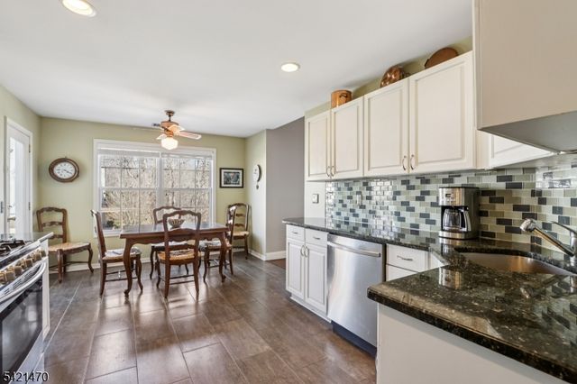 23 Davenport Pl, Morris Twp., NJ 07960