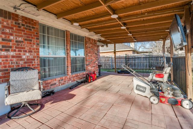 1258 Robinhood Boulevard, Mesquite, TX 75149