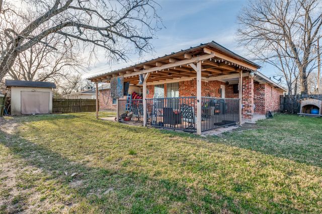 1258 Robinhood Boulevard, Mesquite, TX 75149