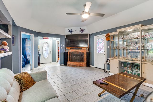 1258 Robinhood Boulevard, Mesquite, TX 75149