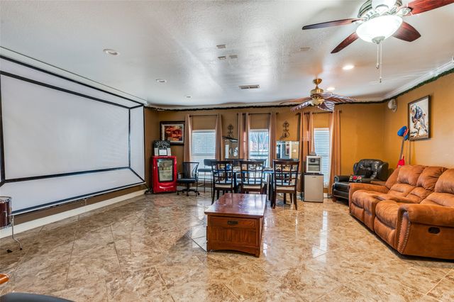 1258 Robinhood Boulevard, Mesquite, TX 75149