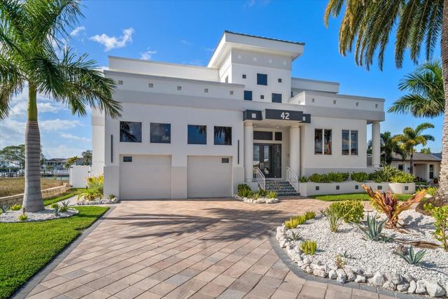 42 MIDWAY ISLAND, Clearwater Beach, FL 33767