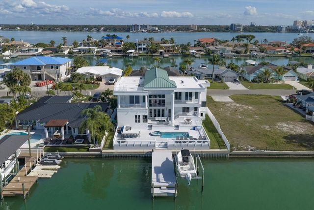 42 MIDWAY ISLAND, Clearwater Beach, FL 33767