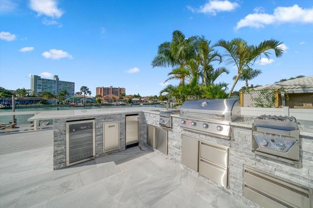 42 MIDWAY ISLAND, Clearwater Beach, FL 33767