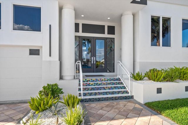 42 MIDWAY ISLAND, Clearwater Beach, FL 33767