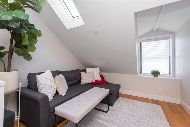 80 Bunker Hill Street 3, Boston, MA 02129