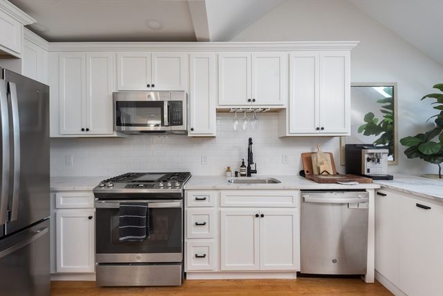 80 Bunker Hill Street 3, Boston, MA 02129