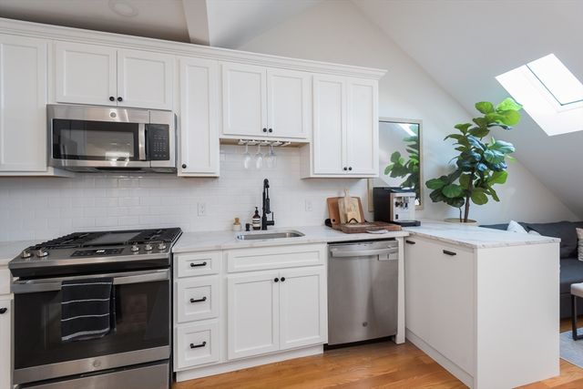 80 Bunker Hill Street 3, Boston, MA 02129