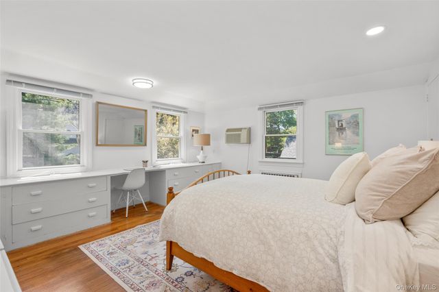 89 Edgewood Avenue, Larchmont, NY 10538