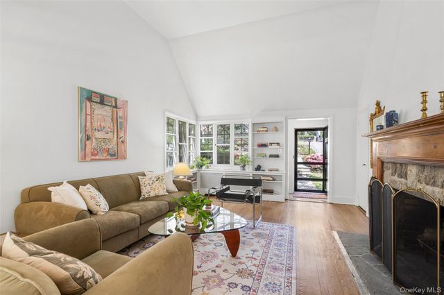 89 Edgewood Avenue, Larchmont, NY 10538