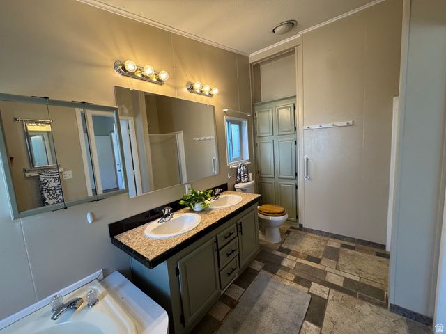 4451 S PAN AMERICAN DR, Murray, UT 84107