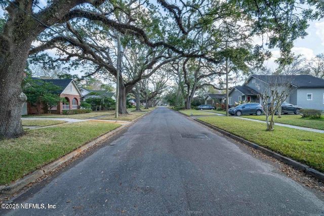 1249 BELVEDERE Avenue, Jacksonville, FL 32205