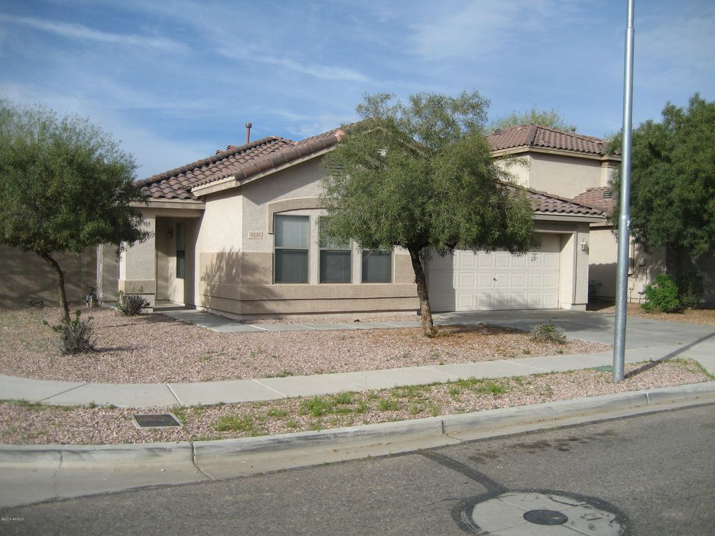 3232 W Cavedale Drive, Phoenix, AZ 85083