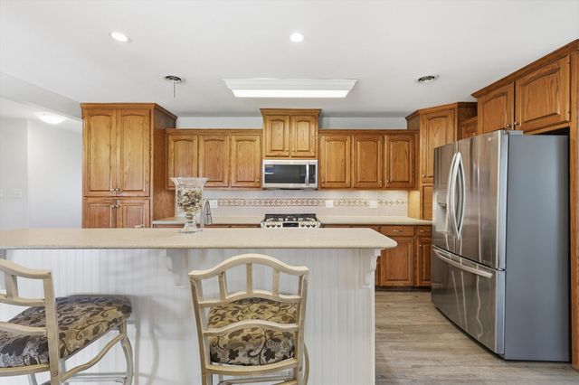 6996 Ganzer Road E, Denton, TX 76207