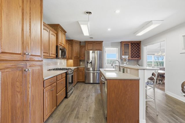 6996 Ganzer Road E, Denton, TX 76207