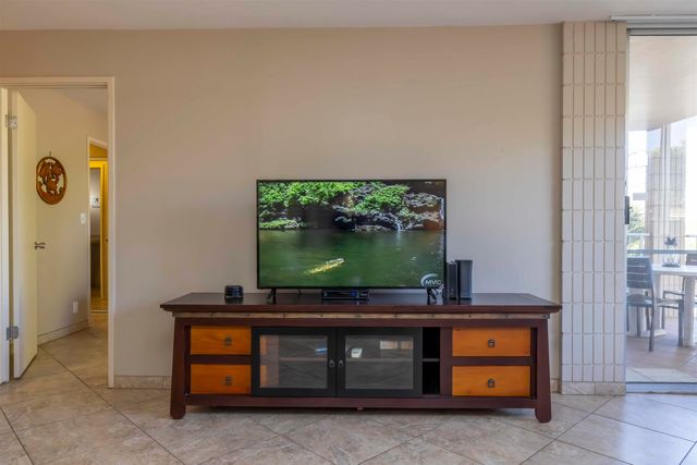 2619 S Kihei Rd Apt B205, Kihei, HI 96753