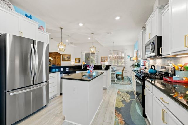 3575 Loblolly Square, Vero Beach, FL 32966