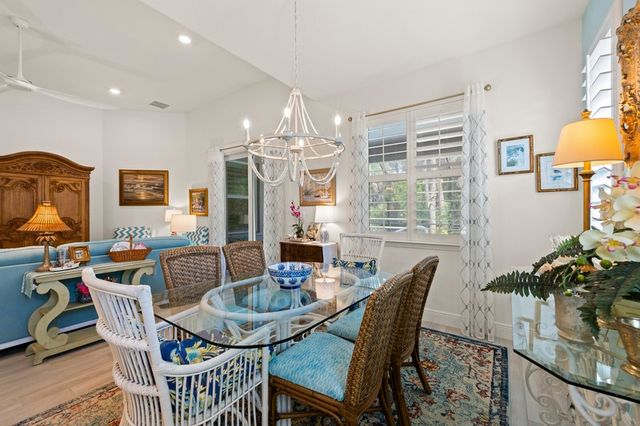 3575 Loblolly Square, Vero Beach, FL 32966