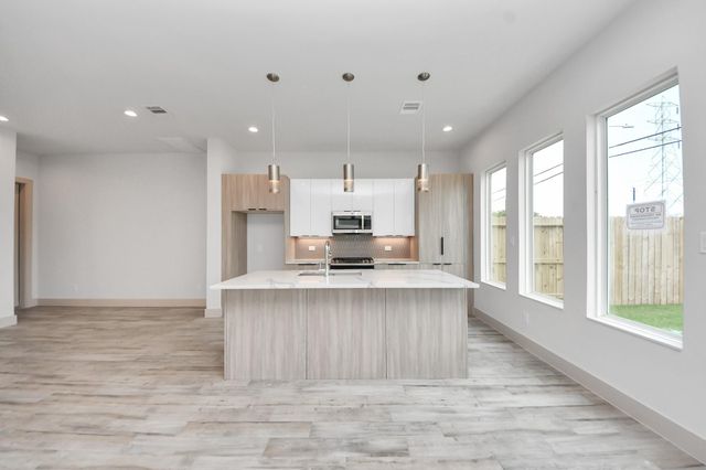 12806 Cozumel Lane, Houston, TX 77045