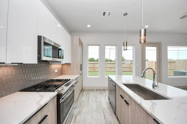 12806 Cozumel Lane, Houston, TX 77045