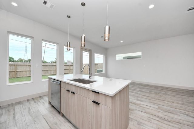 12806 Cozumel Lane, Houston, TX 77045