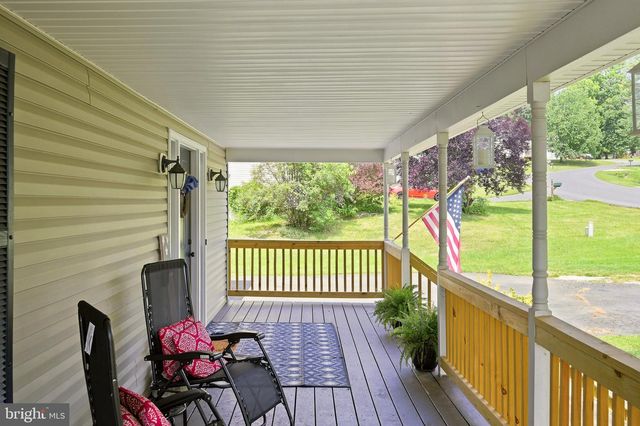 116 BAER OAK DR, Maurertown, VA 22644