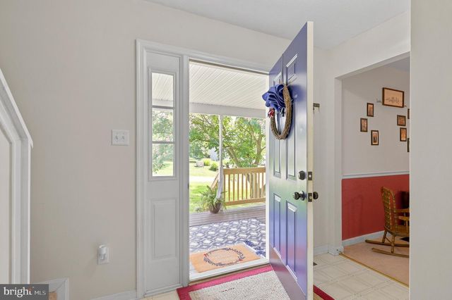 116 BAER OAK DR, Maurertown, VA 22644
