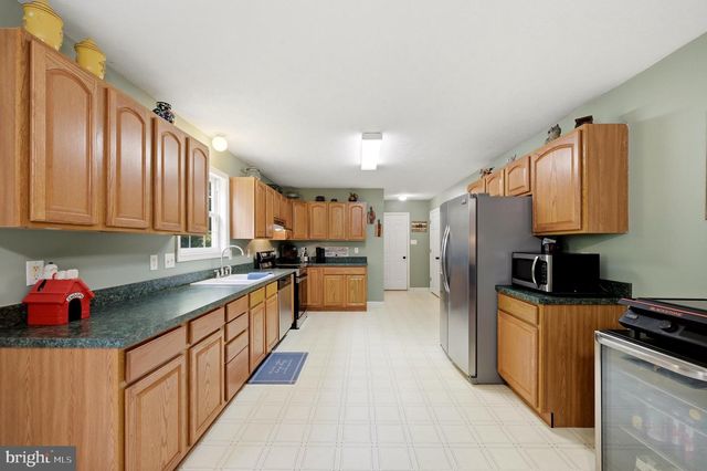 116 BAER OAK DR, Maurertown, VA 22644
