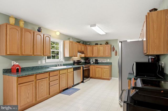 116 BAER OAK DR, Maurertown, VA 22644