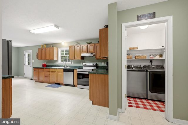 116 BAER OAK DR, Maurertown, VA 22644