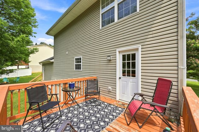116 BAER OAK DR, Maurertown, VA 22644