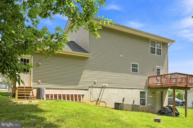 116 BAER OAK DR, Maurertown, VA 22644