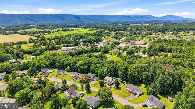 116 BAER OAK DR, Maurertown, VA 22644
