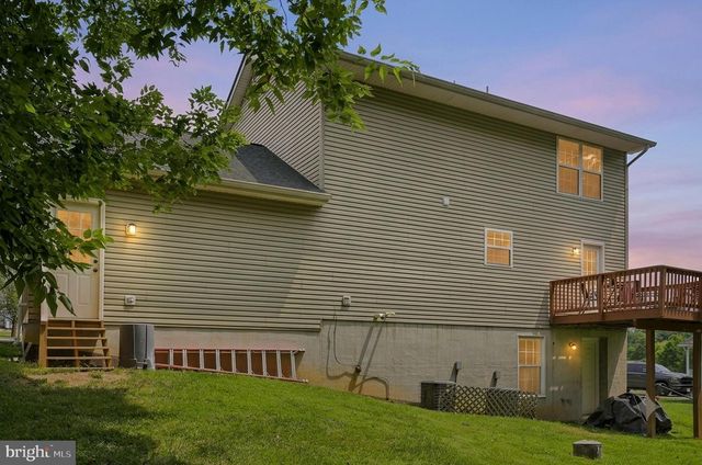 116 BAER OAK DR, Maurertown, VA 22644
