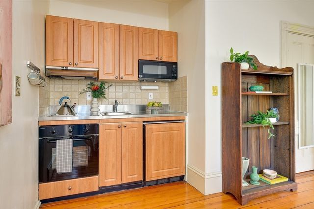 70-1 Cushing Street 1, Cambridge, MA 02138