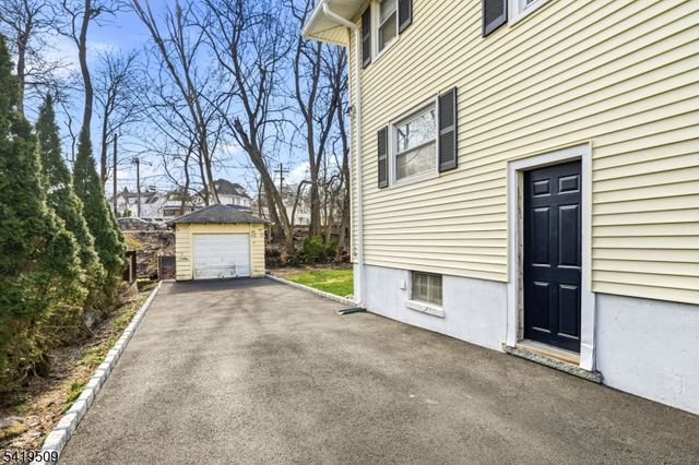 68 William St, West Orange Twp., NJ 07052