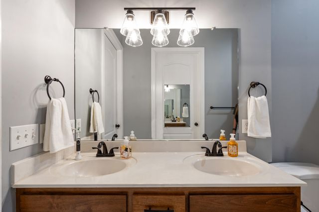 1809 Jackson Square Drive, Hixson, TN 37343