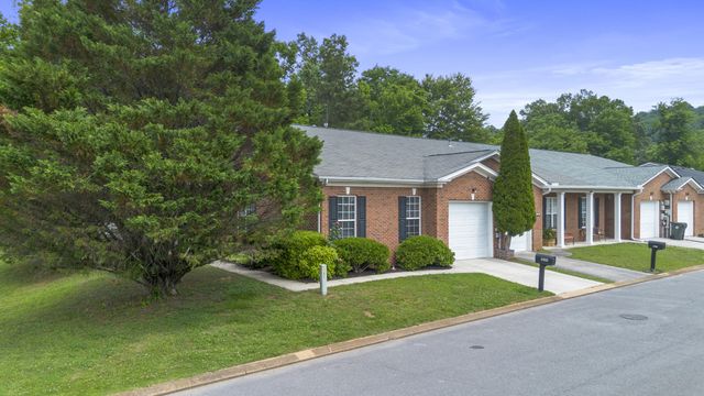 1809 Jackson Square Drive, Hixson, TN 37343
