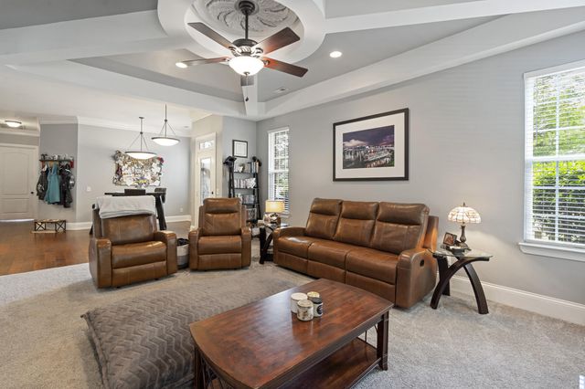 1809 Jackson Square Drive, Hixson, TN 37343