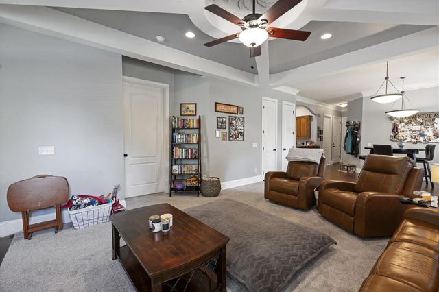 1809 Jackson Square Drive, Hixson, TN 37343