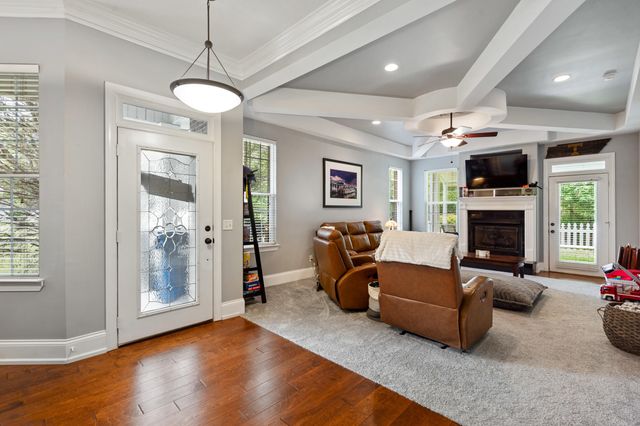 1809 Jackson Square Drive, Hixson, TN 37343