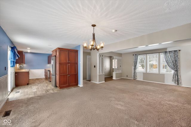 508 N Parkwood Drive, Muncie, IN 47304