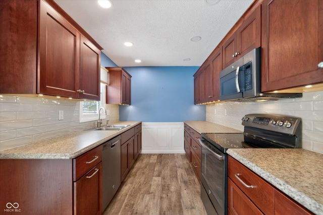 508 N Parkwood Drive, Muncie, IN 47304