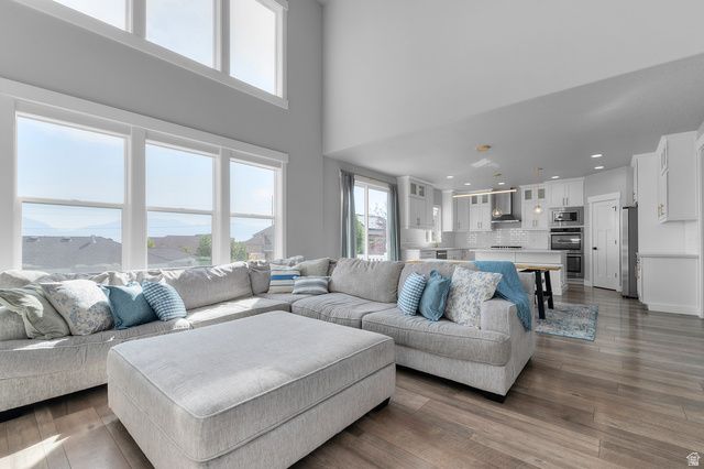 2238 S WESTERN DR, Saratoga Springs, UT 84045