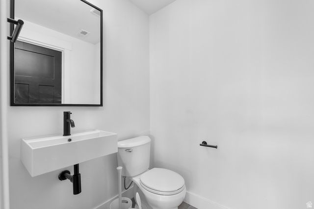 2238 S WESTERN DR, Saratoga Springs, UT 84045