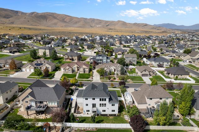 2238 S WESTERN DR, Saratoga Springs, UT 84045