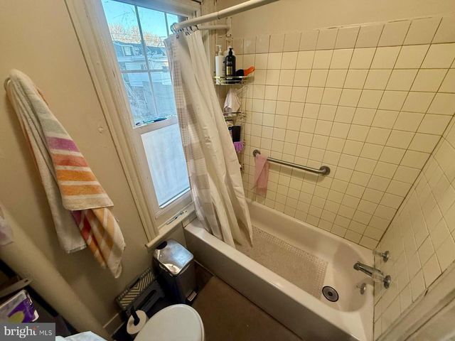 355 MCKNIGHT ST, Reading, PA 19601