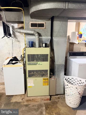 355 MCKNIGHT ST, Reading, PA 19601